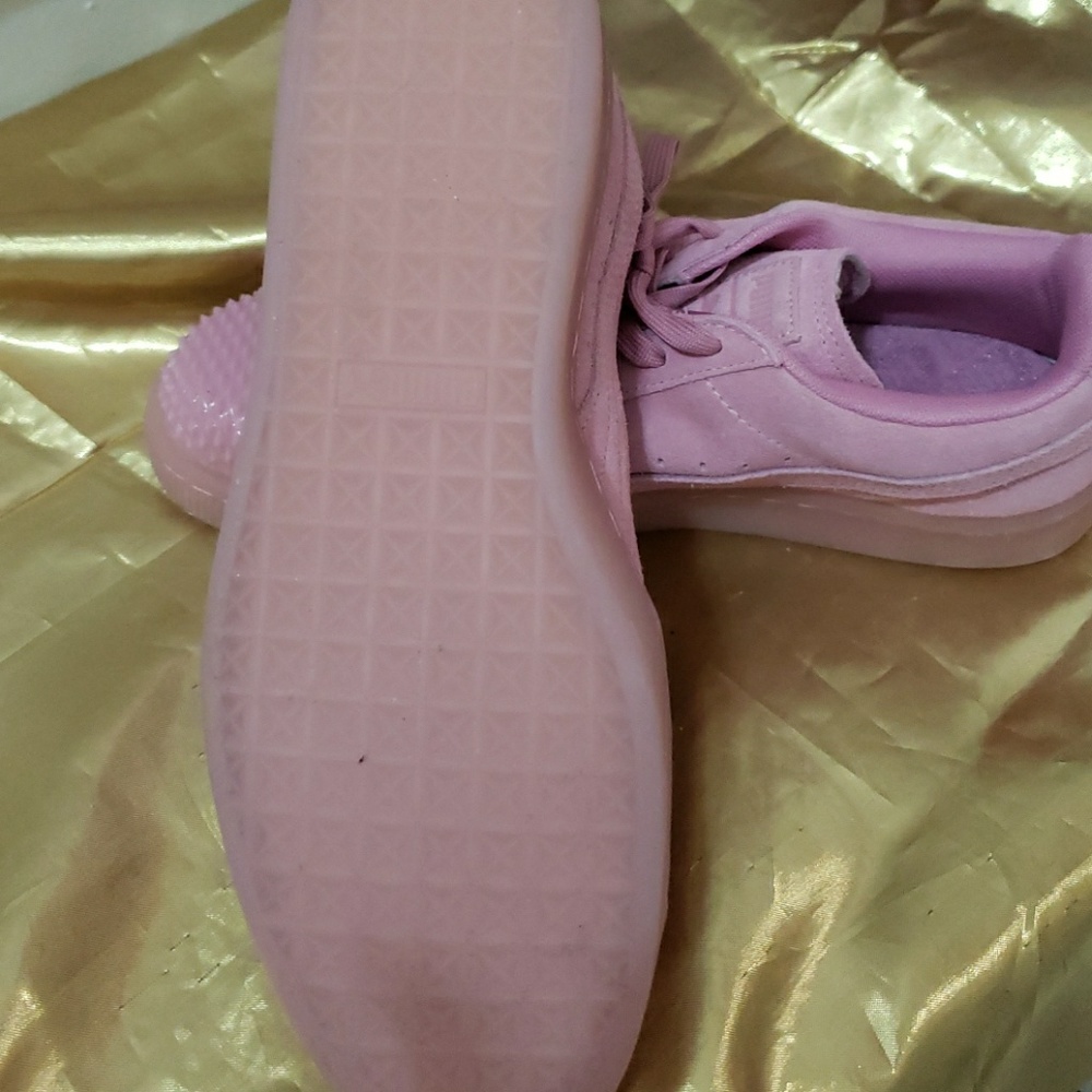New sneakers - Picture 3 of 3